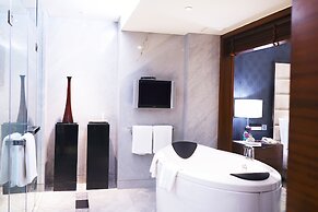 Crowne Plaza Hotel Gurgaon by IHG