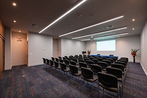 Holiday Inn Express Medellin by IHG