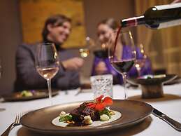 Villa Ammende Restaurant & Hotel