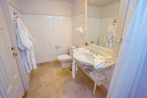 Villa Ammende Restaurant & Hotel