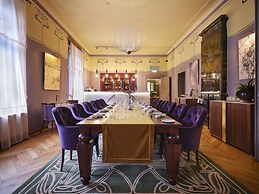 Villa Ammende Restaurant & Hotel