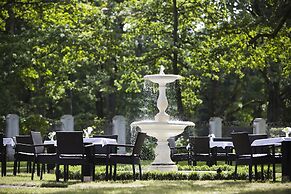 Villa Ammende Restaurant & Hotel