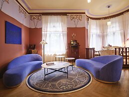 Villa Ammende Restaurant & Hotel