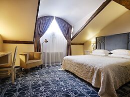 Villa Ammende Restaurant & Hotel