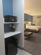 Holiday Inn Express & Suites Loveland by IHG