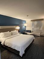 Holiday Inn Express & Suites Loveland by IHG