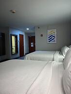 Holiday Inn Express & Suites Loveland by IHG