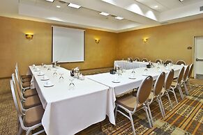 Holiday Inn & Suites Green Bay Stadium by IHG