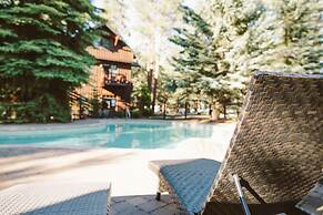 FivePine Lodge & Spa
