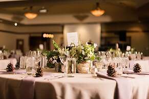 FivePine Lodge & Spa