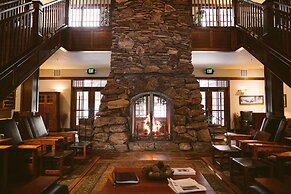 FivePine Lodge & Spa