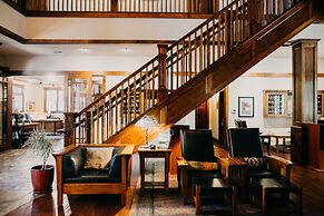 FivePine Lodge & Spa