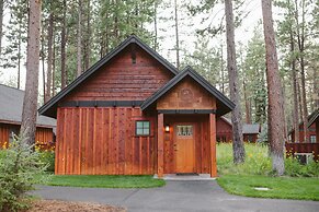 FivePine Lodge & Spa