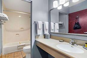 Best Western Plus Two Rivers Hotel & Suites