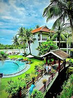 River Beach Resort and Residences