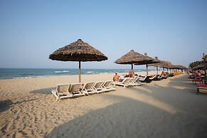 River Beach Resort and Residences