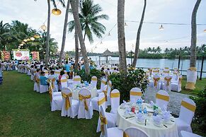 River Beach Resort and Residences