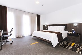 Wyndham Costa Del Sol Lima Airport
