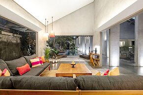 Mayaloka Villas Seminyak