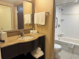 Holiday Inn Express Hotel & Suites Riverport Richmond, an IHG Hotel