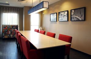 Holiday Inn Express Hotel & Suites Riverport Richmond by IHG