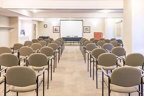 Super 8 by Wyndham Windsor NS