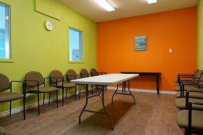 Super 8 by Wyndham Windsor NS