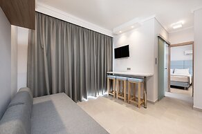 Poseidon Hotel and Apartments