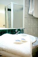 Poseidon Hotel and Apartments