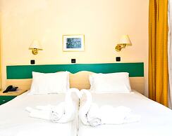 Poseidon Hotel and Apartments