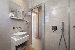 Poseidon Hotel and Apartments