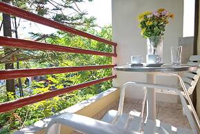 Poseidon Hotel and Apartments