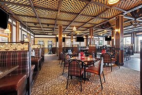 Canad Inns Destination Center Grand Forks