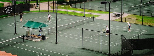 Emerald Greens Hotel Condo Resort