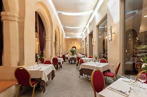 Hotel San Antonio El Real