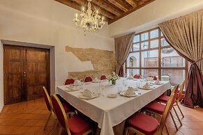 Hotel San Antonio El Real