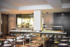 Aqualuz Lagos by The Editory