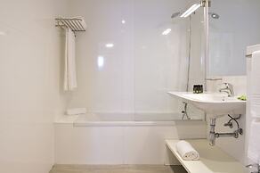 Aqualuz Lagos by The Editory