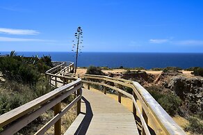 Aqualuz Lagos by The Editory