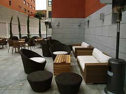 Eco Alcala Suites