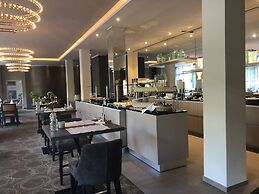 Caravelle Hotel im Park