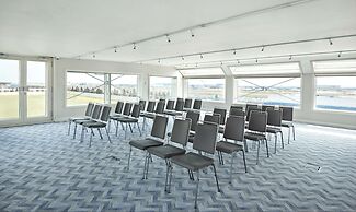 Hyatt Place London Heathrow Airport