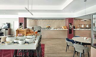 Hyatt Place London Heathrow Airport