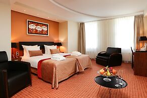 Avalon Hotel & Conferences