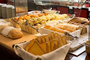 Avalon Hotel & Conferences