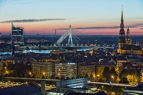 Avalon Hotel & Conferences