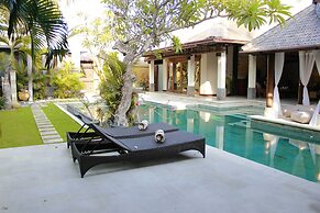 The Maya Seminyak Villas