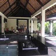 The Maya Seminyak Villas