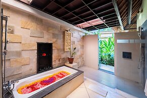 The Maya Seminyak Villas