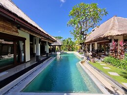 The Maya Seminyak Villas